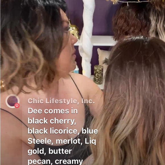 Dee wig from chic lifestyle in color grape soda - Picture 5 of 15